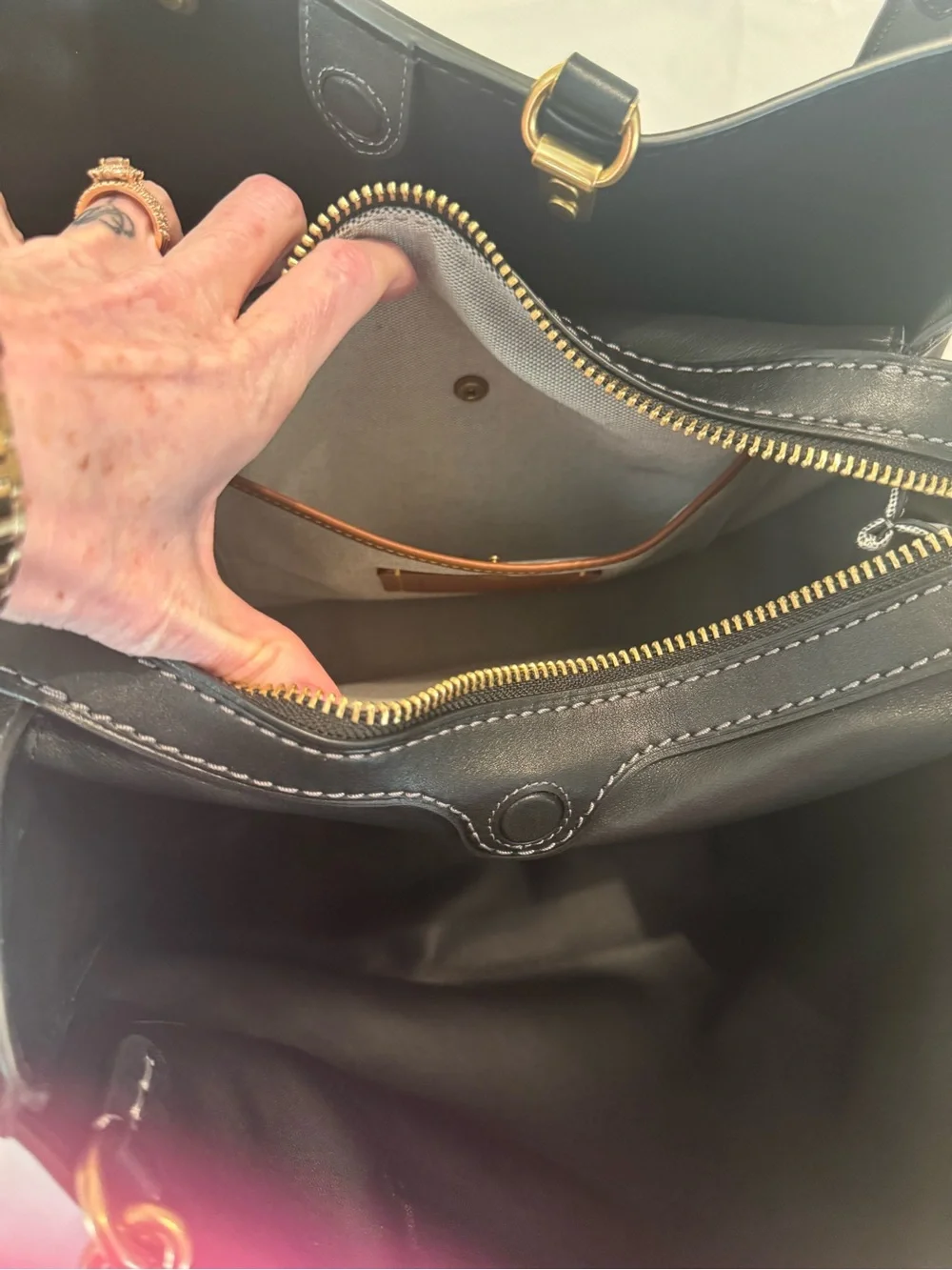 Coach Rouge 40 - Picture 4 of 7